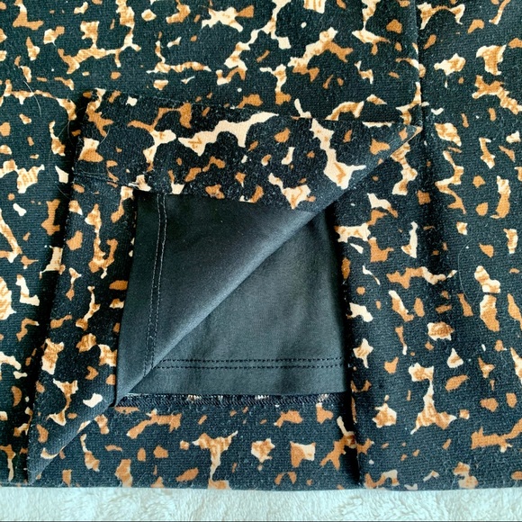 💥2/$30 Lord & Taylor Knit Animal Print Pencil Skirt sz12 - Picture 8 of 10